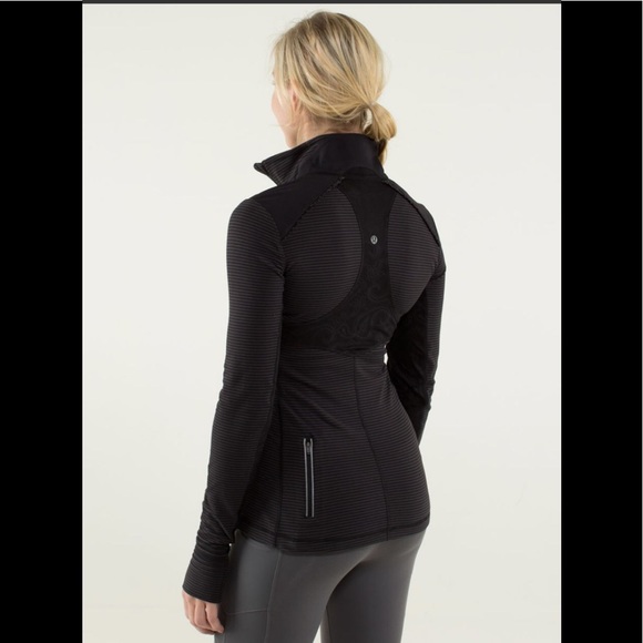 lululemon athletica Sweaters - Lululemon Star Runner Pullover Hyper stripe Black